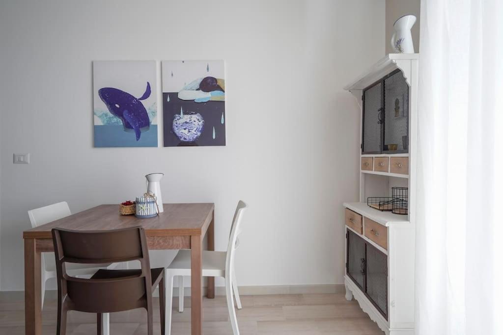 Mediterranea Apartment- Central Station - Free Wifi&Netflix Bari Exterior foto