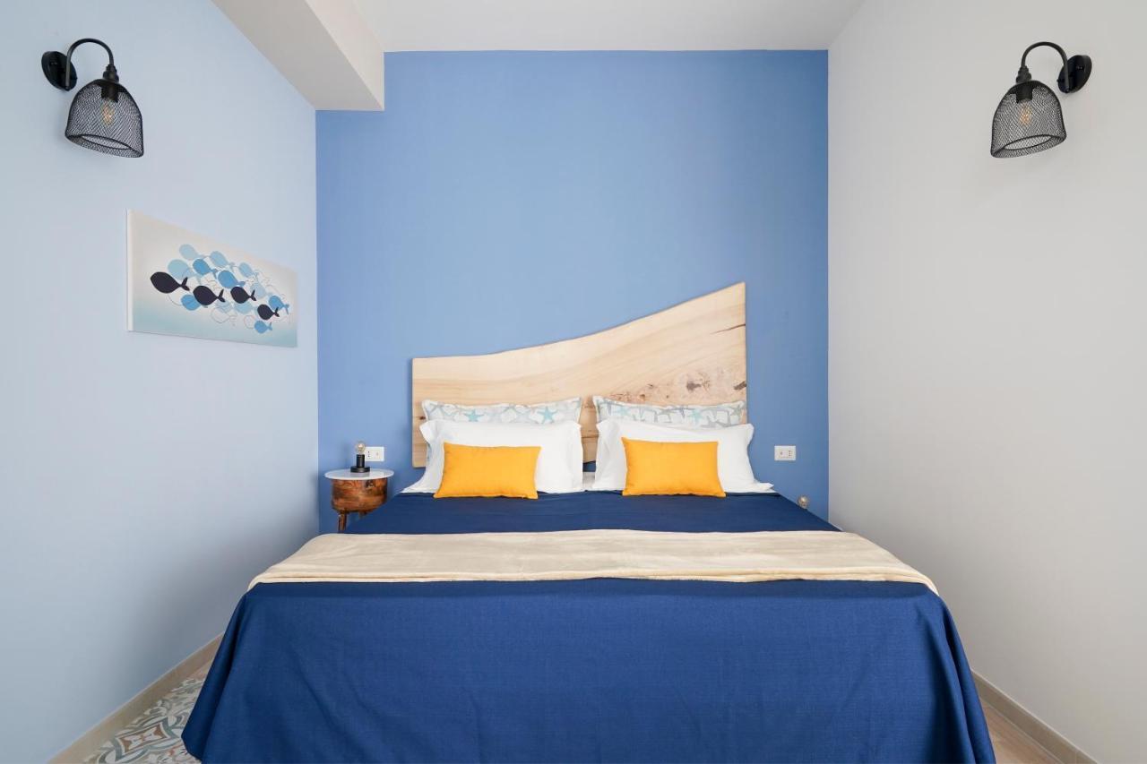 Mediterranea Apartment- Central Station - Free Wifi&Netflix Bari Exterior foto