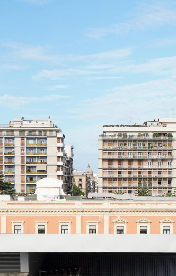 Mediterranea Apartment- Central Station - Free Wifi&Netflix Bari Exterior foto