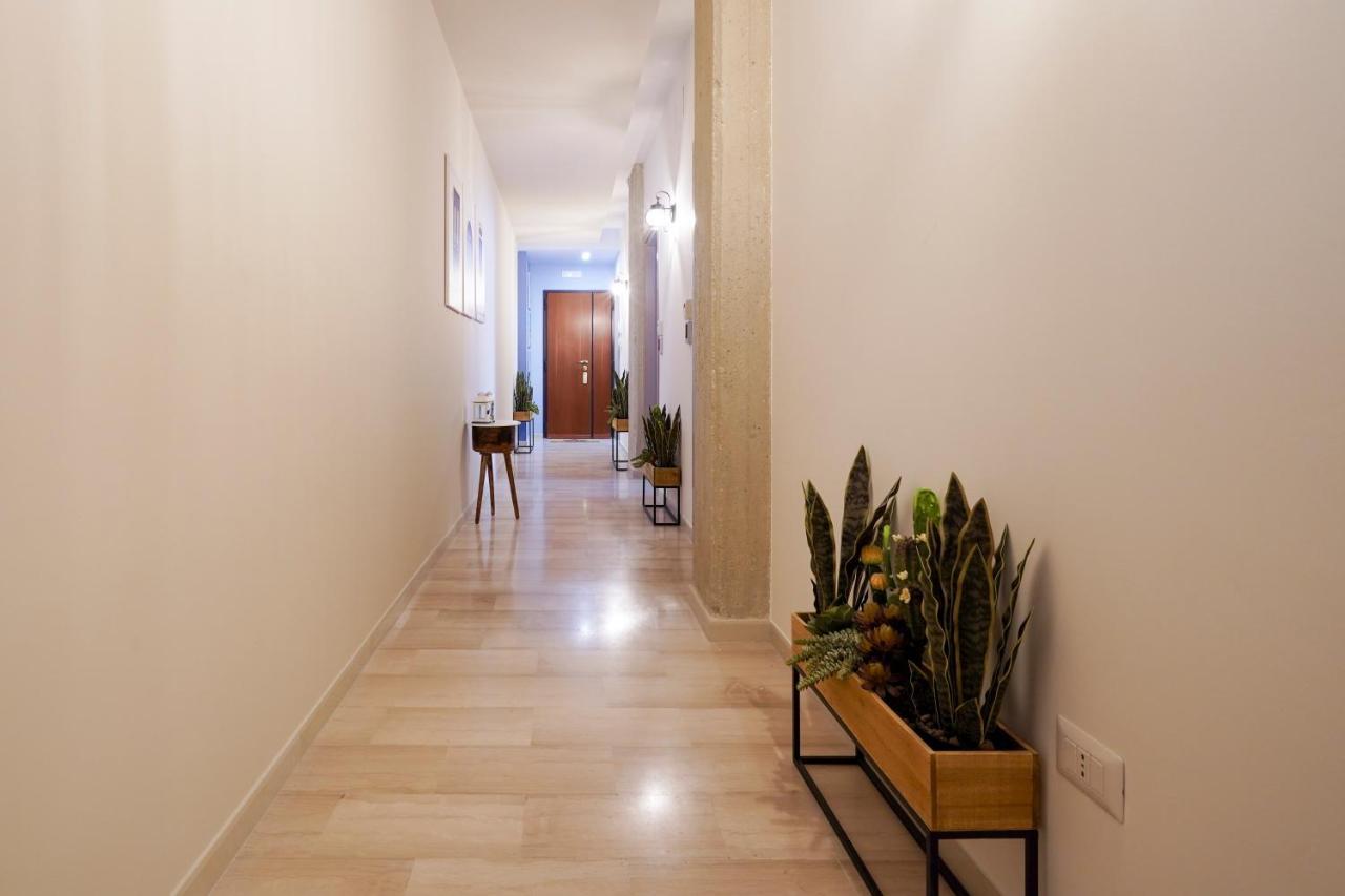 Mediterranea Apartment- Central Station - Free Wifi&Netflix Bari Habitación foto